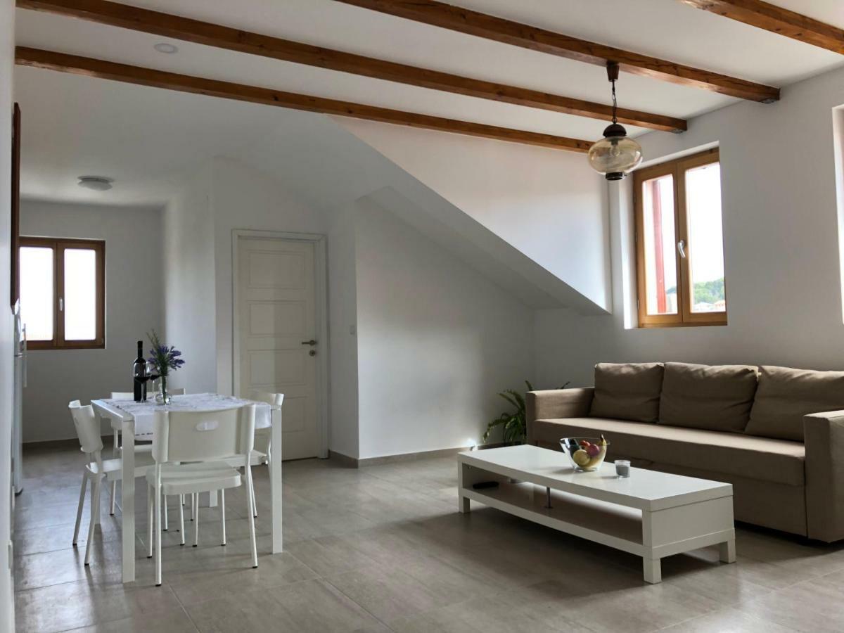 Buga Apartment In Center Of Mali Lošinj Dış mekan fotoğraf