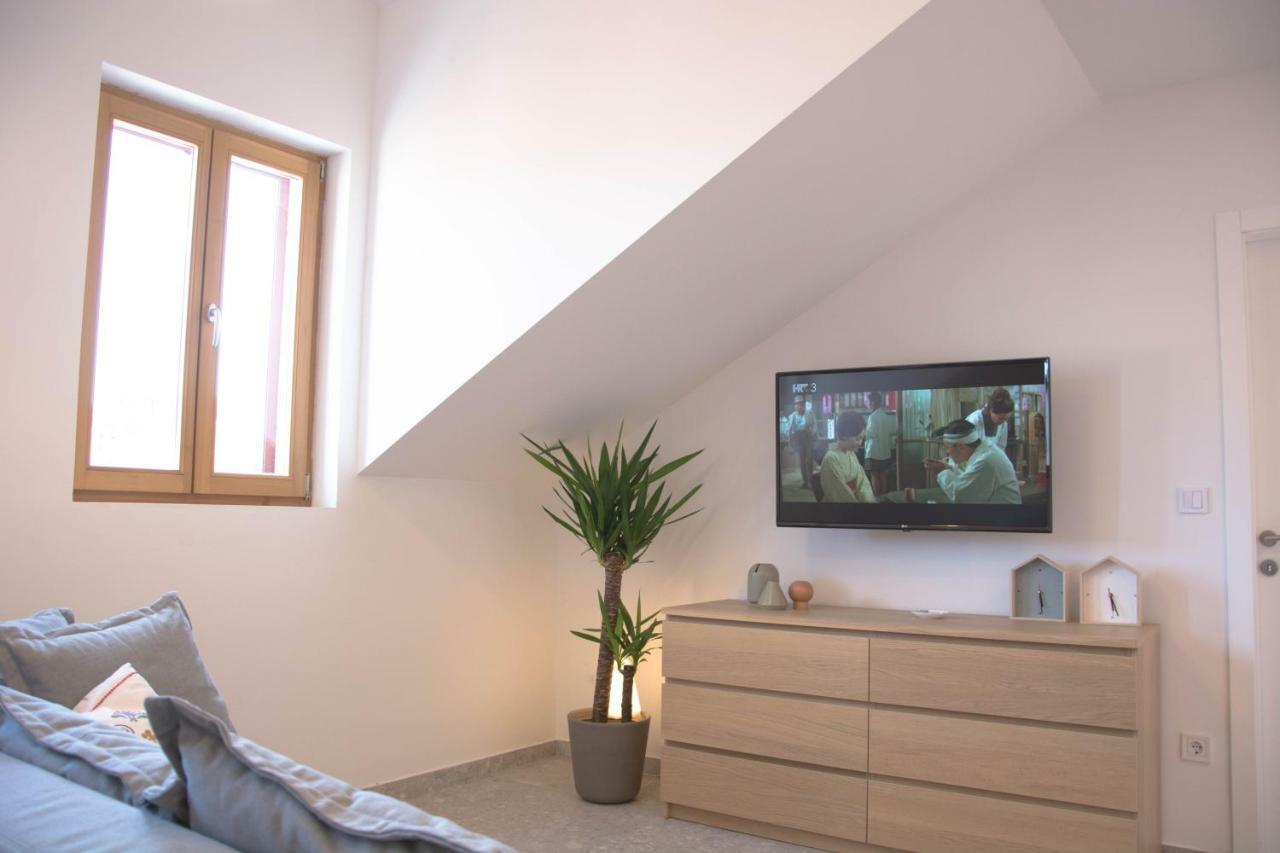 Buga Apartment In Center Of Mali Lošinj Dış mekan fotoğraf